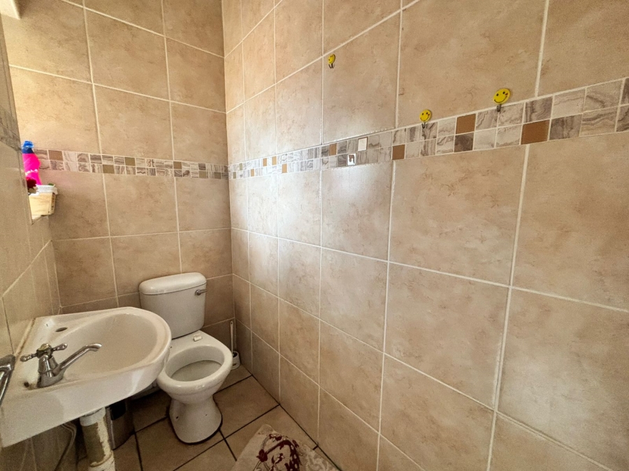 4 Bedroom Property for Sale in Mooivallei Park North West